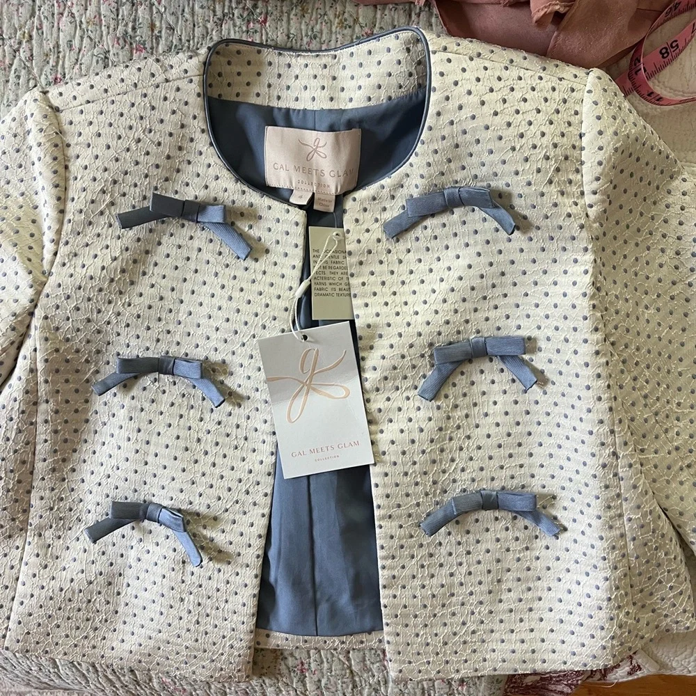 Gal Meets Glam Liliana Set NWT White Dress with Bow Accents Size 4 - Picture 3 of 3